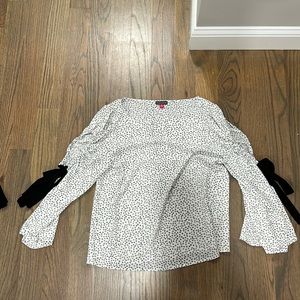 Vince camuto top. Never worn